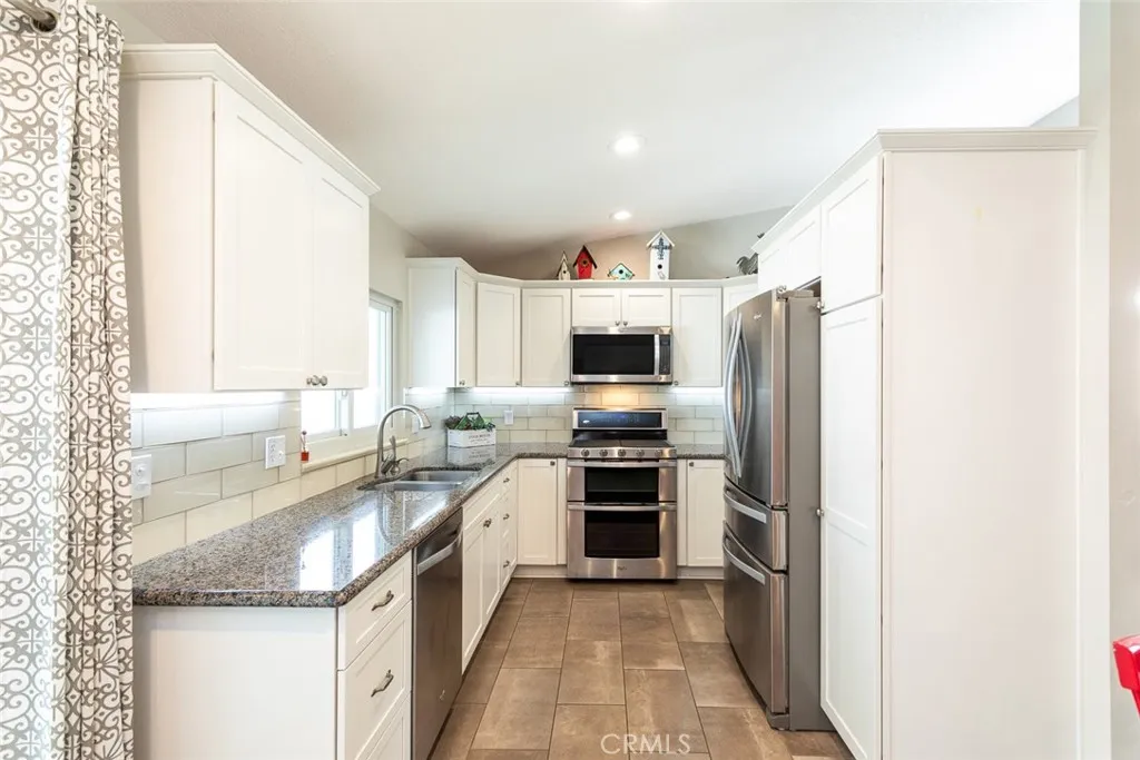 4470 Sapphire Lane, Oceanside, California 92056 home-pic-7