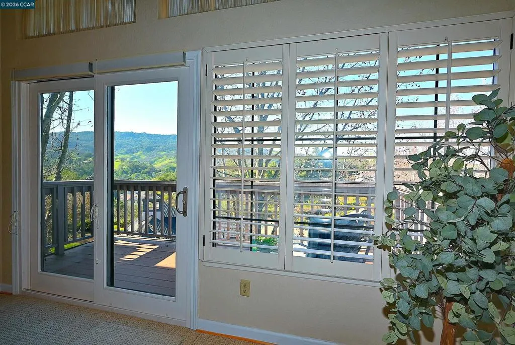 137 137 Haslemere, Lafayette, California 94549 home-pic-23