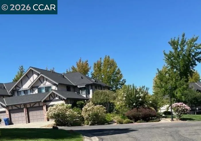 137 137 Haslemere, Lafayette, California 94549 home-pic-1