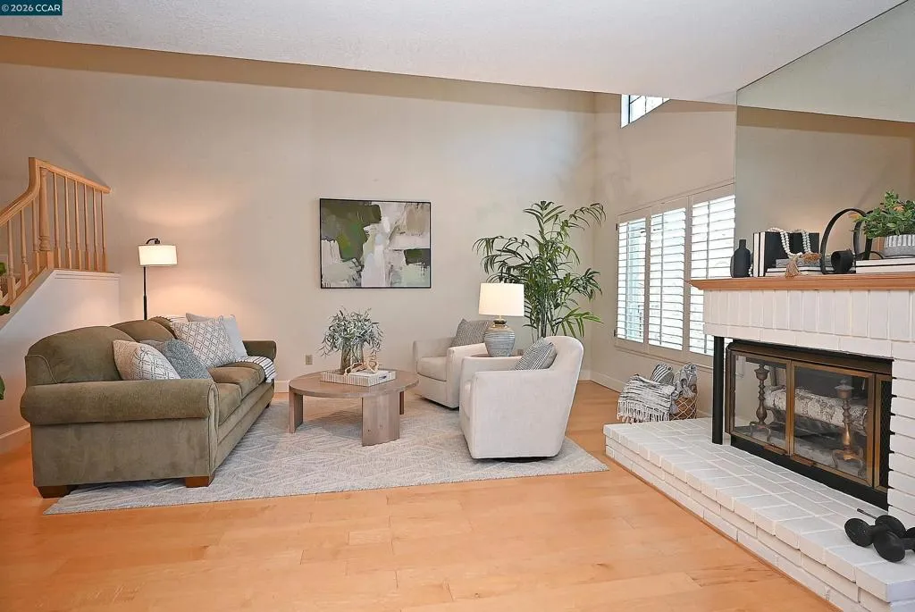 137 137 Haslemere, Lafayette, California 94549 home-pic-7