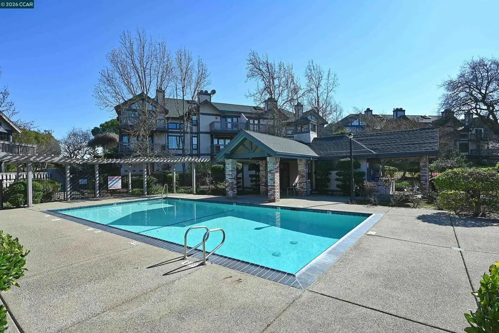 137 137 Haslemere, Lafayette, California 94549 home-pic-31