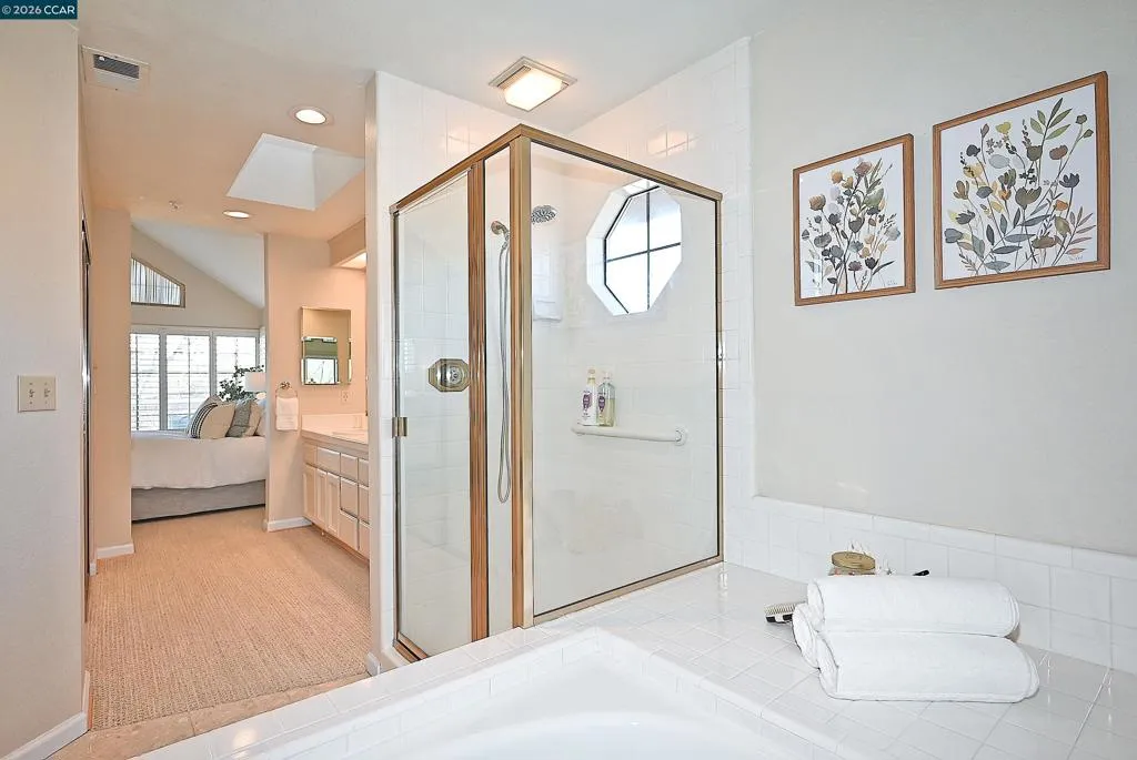 137 137 Haslemere, Lafayette, California 94549 home-pic-21
