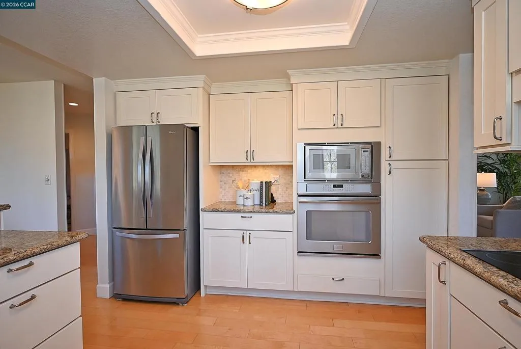 137 137 Haslemere, Lafayette, California 94549 home-pic-13