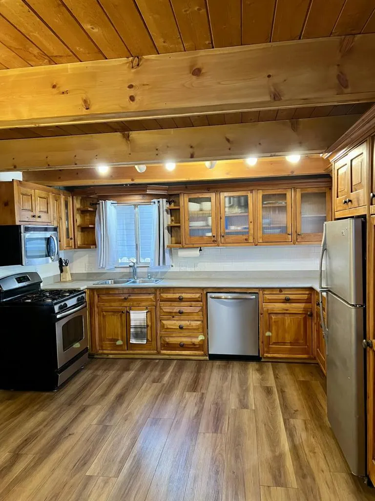2084 5th Lane, Big Bear, California 92314 home-pic-4