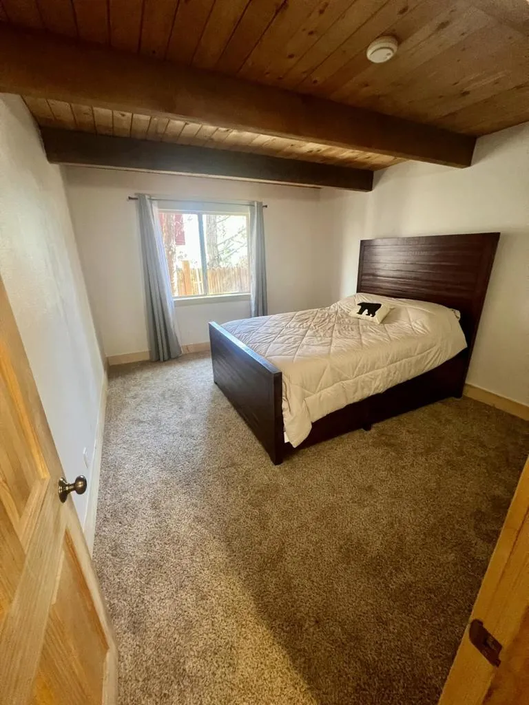 2084 5th Lane, Big Bear, California 92314 home-pic-13