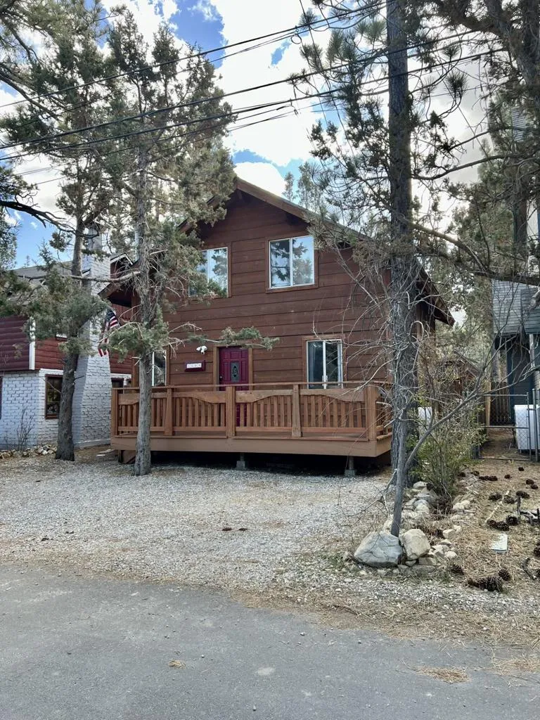 2084 5th Lane, Big Bear, California 92314 home-pic-2