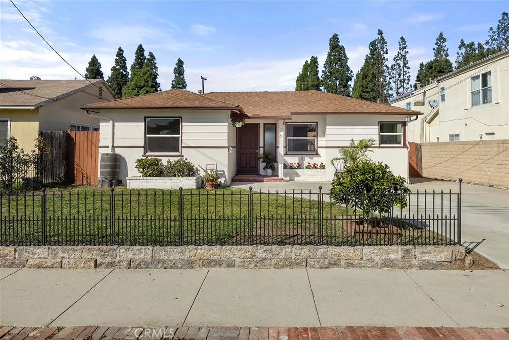 719 S Walnut, Brea, California 92821 home-pic-30