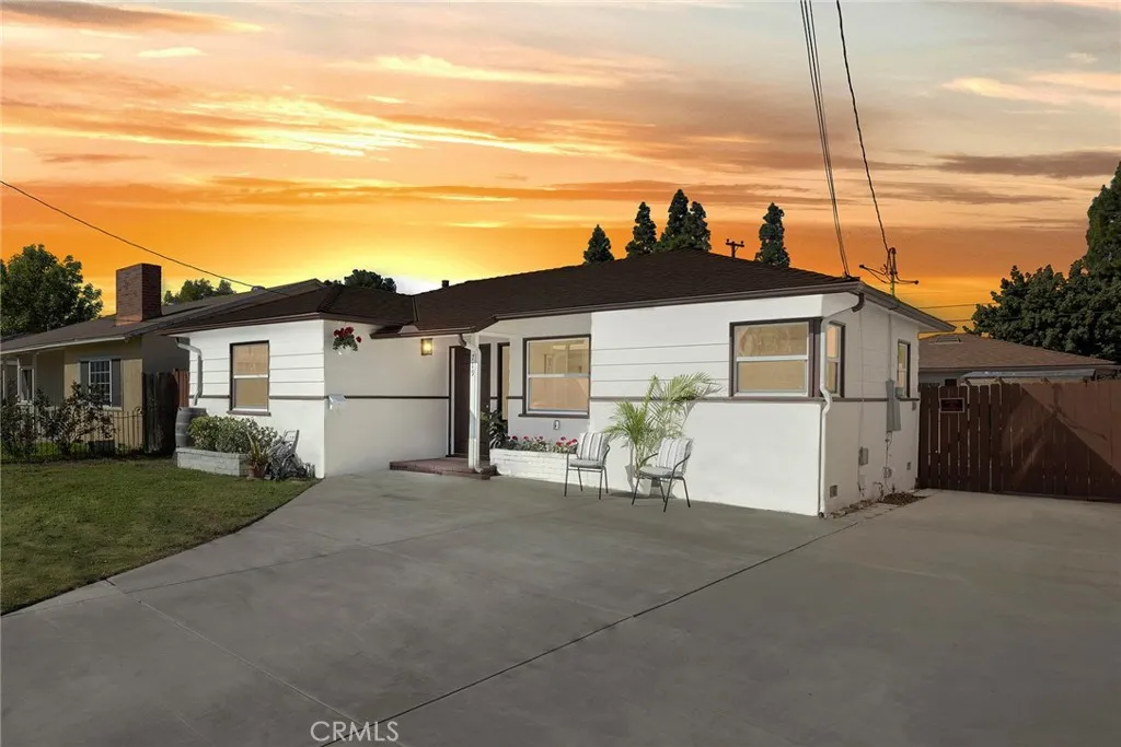 719 S Walnut, Brea, California 92821 home-pic-31