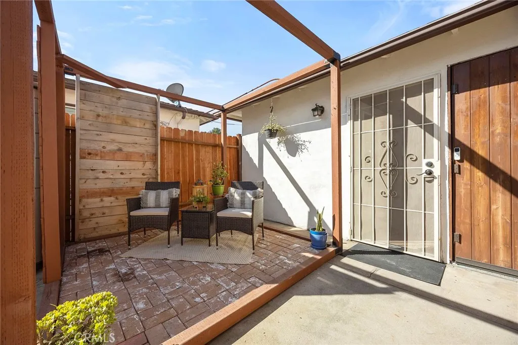 719 S Walnut, Brea, California 92821 home-pic-22