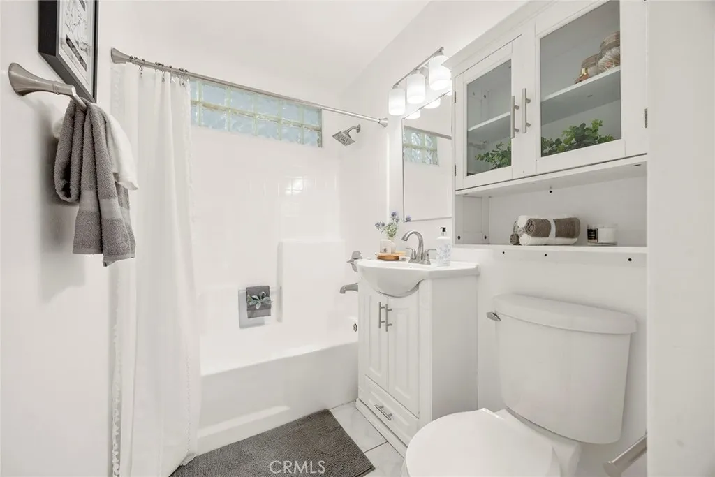 719 S Walnut, Brea, California 92821 home-pic-15