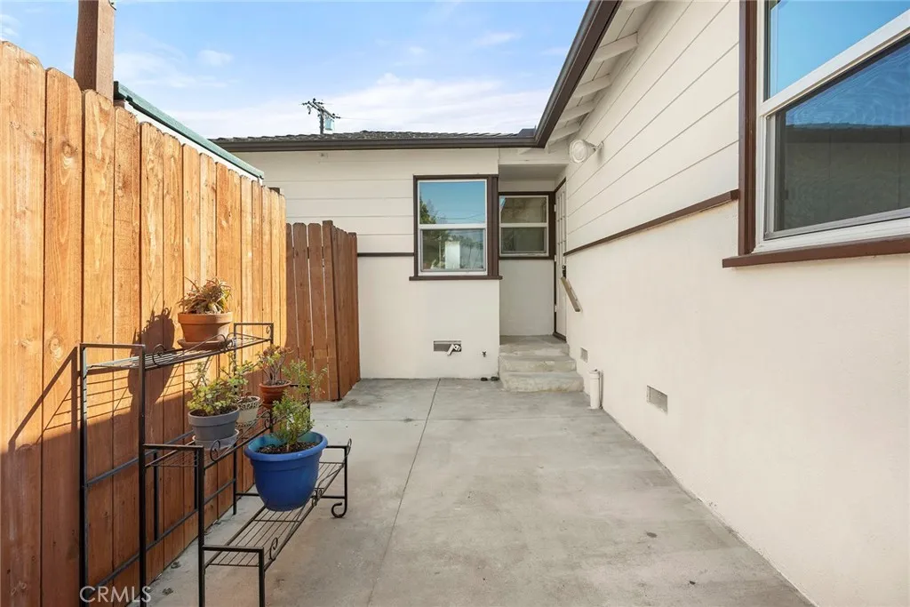 719 S Walnut, Brea, California 92821 home-pic-23