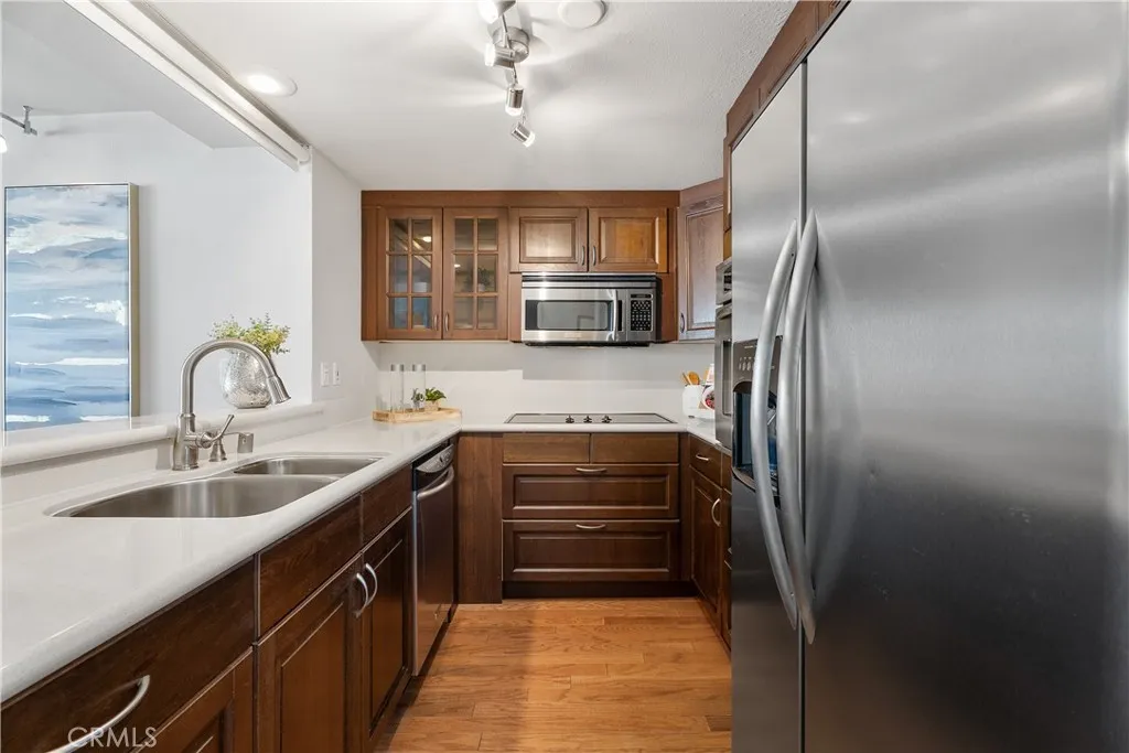 700 E Ocean 2703, Long Beach, California 90802 home-pic-16