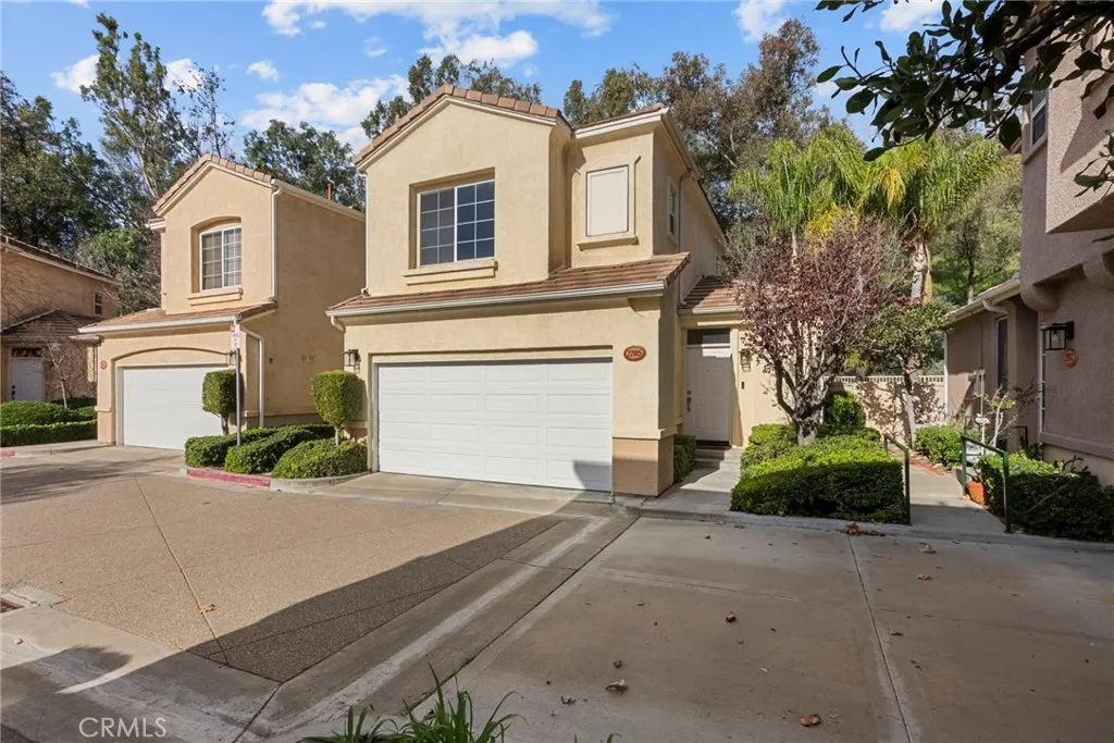 27915 Skycrest Circle, Valencia, California 91354 home-pic-5