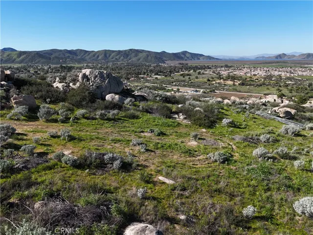 14 Starlight Mesa Drive, Hemet, California 92544 — photo 5