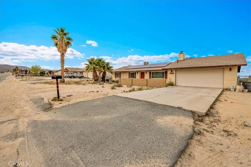 72674 Granite, 29 Palms, California 92277 home-pic-2