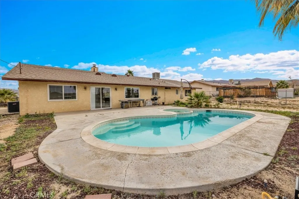 72674 Granite, 29 Palms, California 92277 home-pic-9