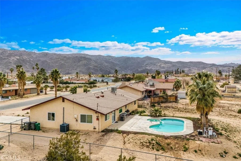 72674 Granite, 29 Palms, California 92277 home-pic-7