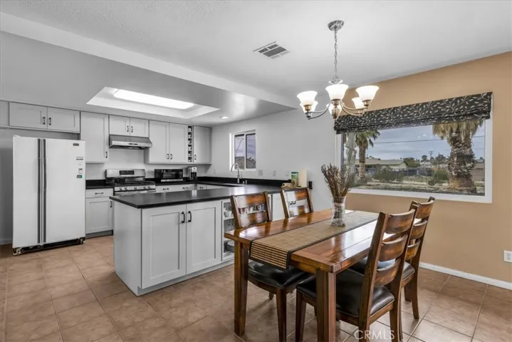 72674 Granite, 29 Palms, California 92277
