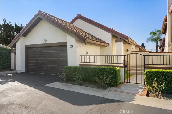 12 Filare, Irvine, California 92620