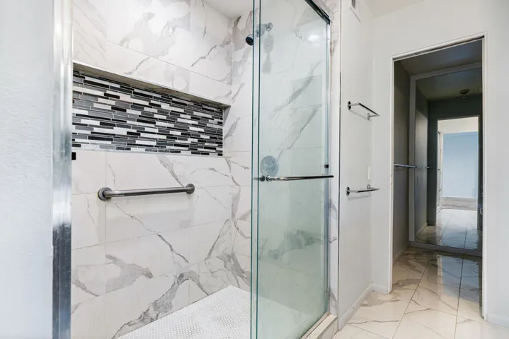 38-print-JBSouthridge_OPMG_1125_038