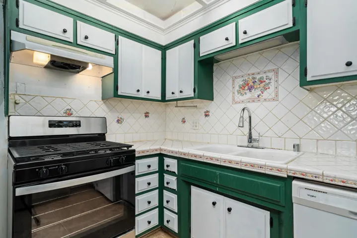 27-print-JBSouthridge_OPMG_1125_027