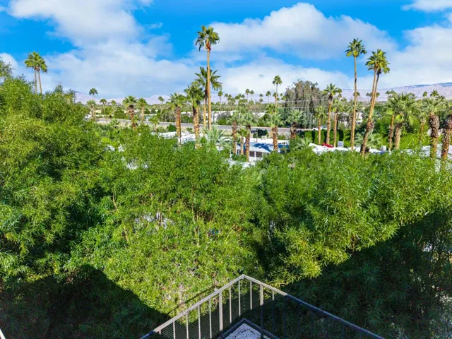 2-print-JBSouthridge_OPMG_1125_002