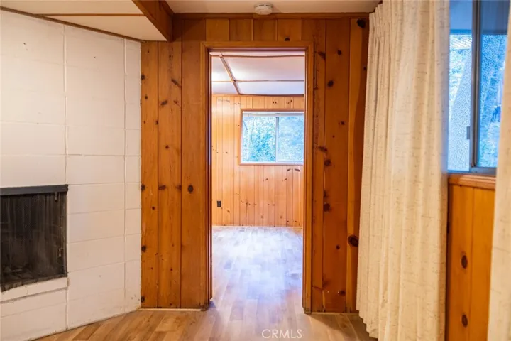 Entrance to Extra room..