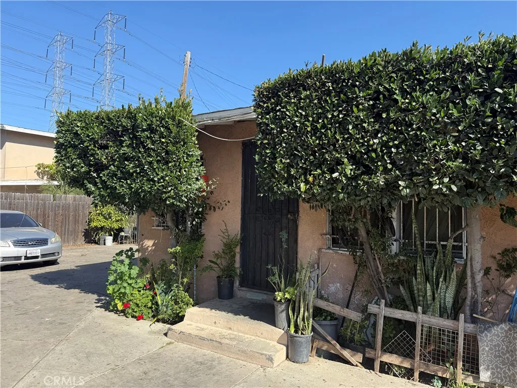 45 E 69th Way, Long Beach, California 90805 home-pic-9