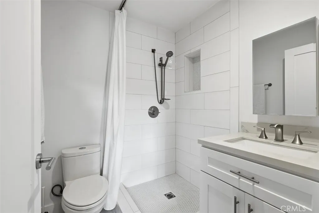 7337 W 88th Street, Los Angeles, California 90045 home-pic-34