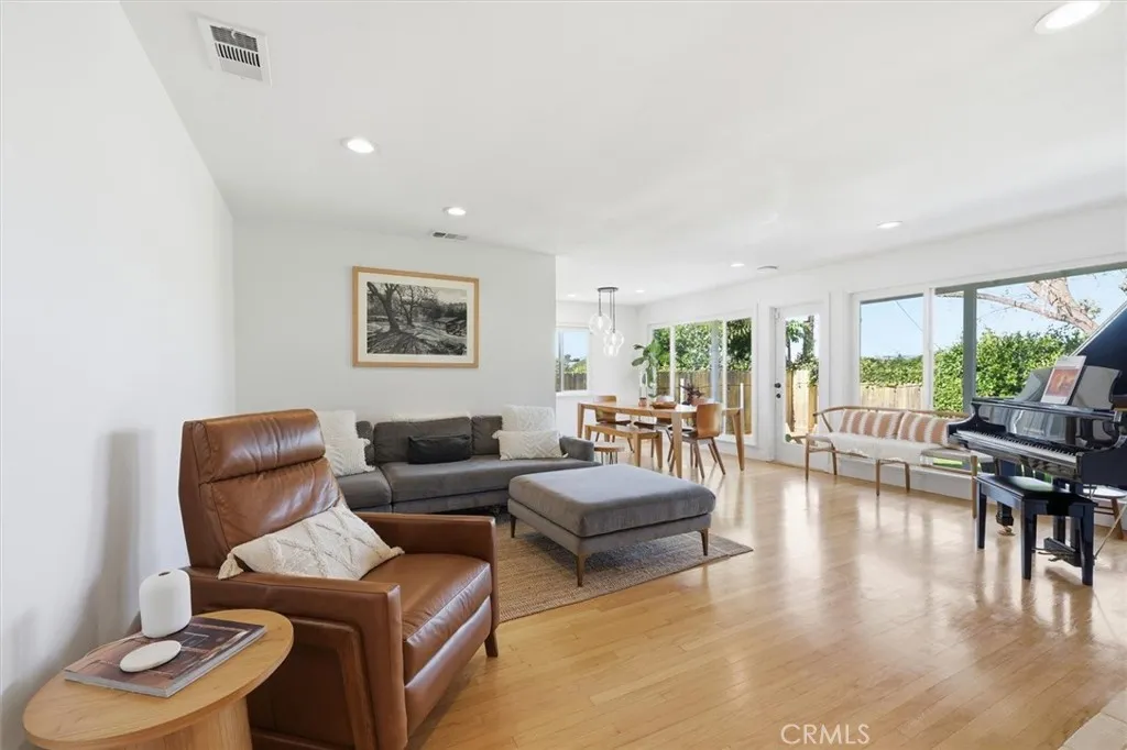 7337 W 88th Street, Los Angeles, California 90045 home-pic-5