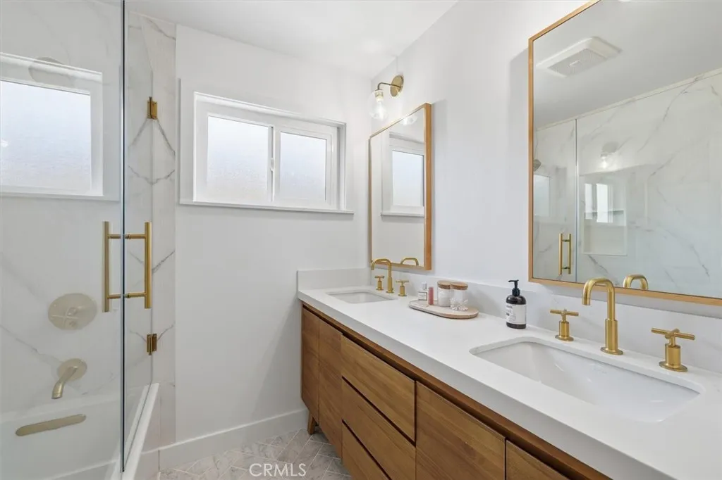 7337 W 88th Street, Los Angeles, California 90045 home-pic-16