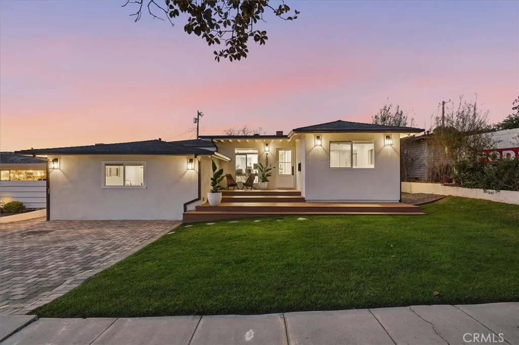 7337 W 88th Street, Los Angeles, California 90045 home-pic-36