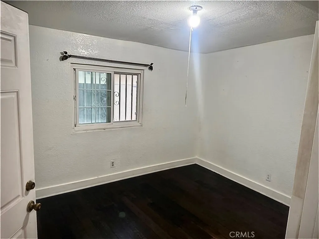 Empty now Bonus Room, used as a 4th Bedroom.