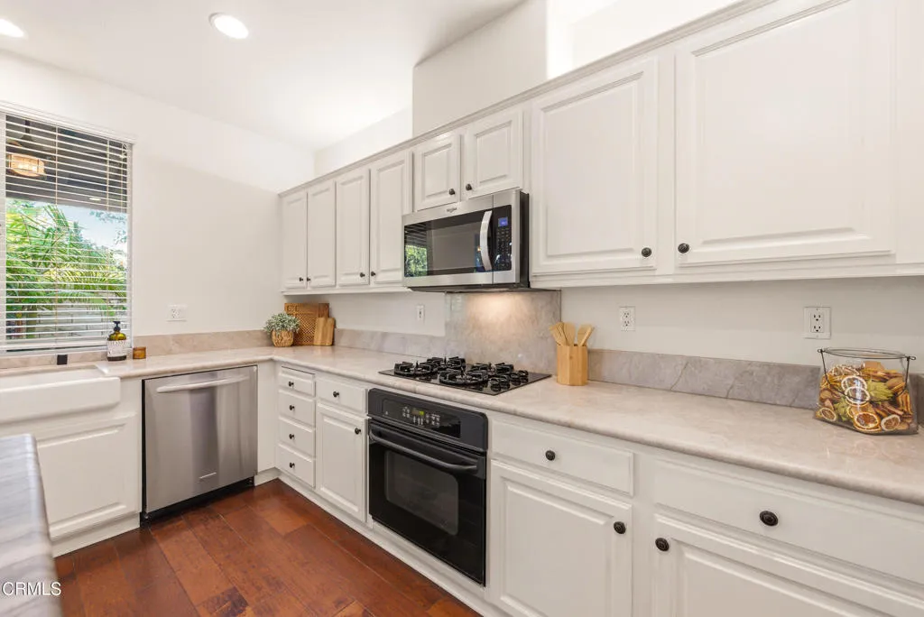 4609 Calle Descanso, Camarillo, California 93012 home-pic-19