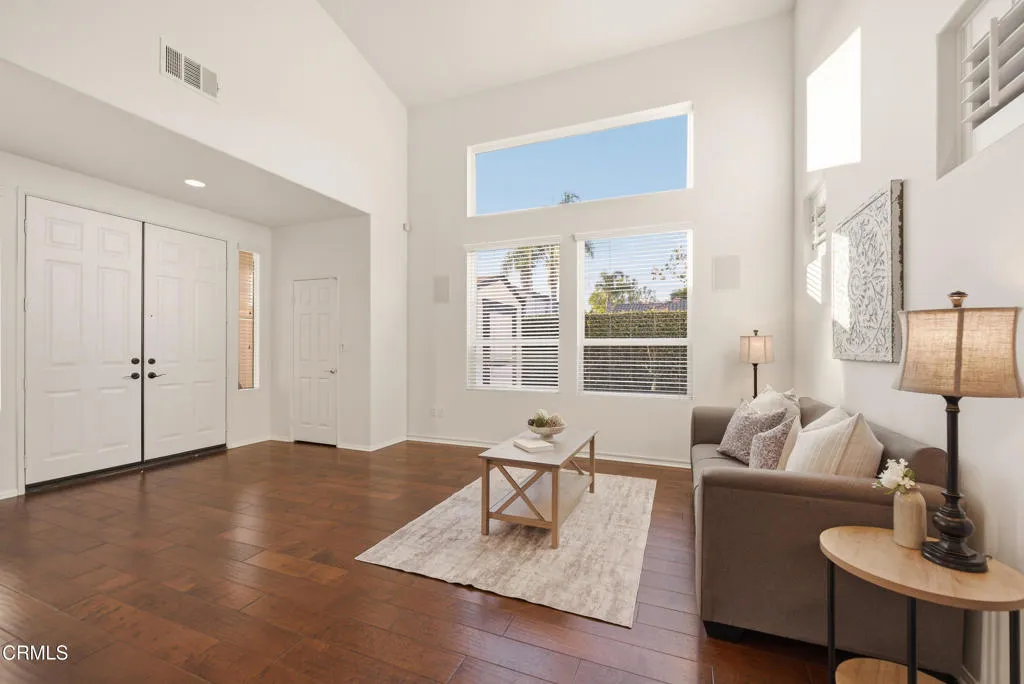 4609 Calle Descanso, Camarillo, California 93012 home-pic-5