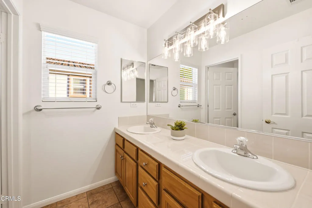 4609 Calle Descanso, Camarillo, California 93012 home-pic-31