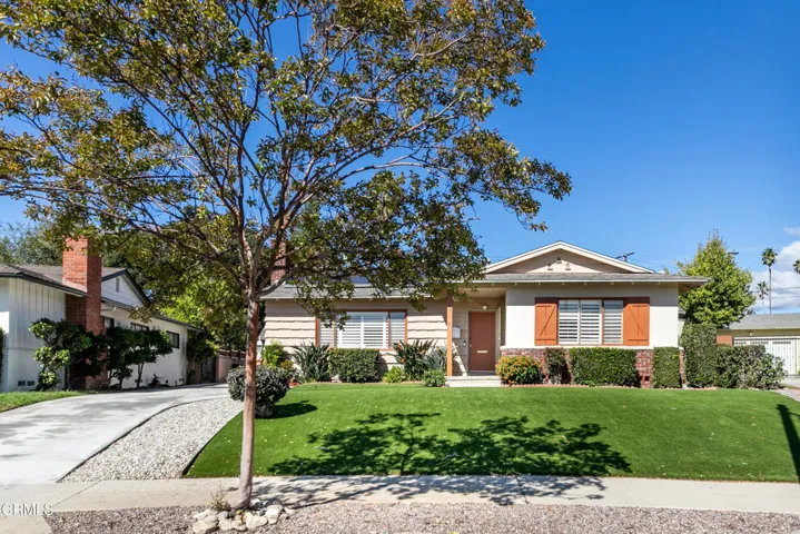 1305 Solita Rd2