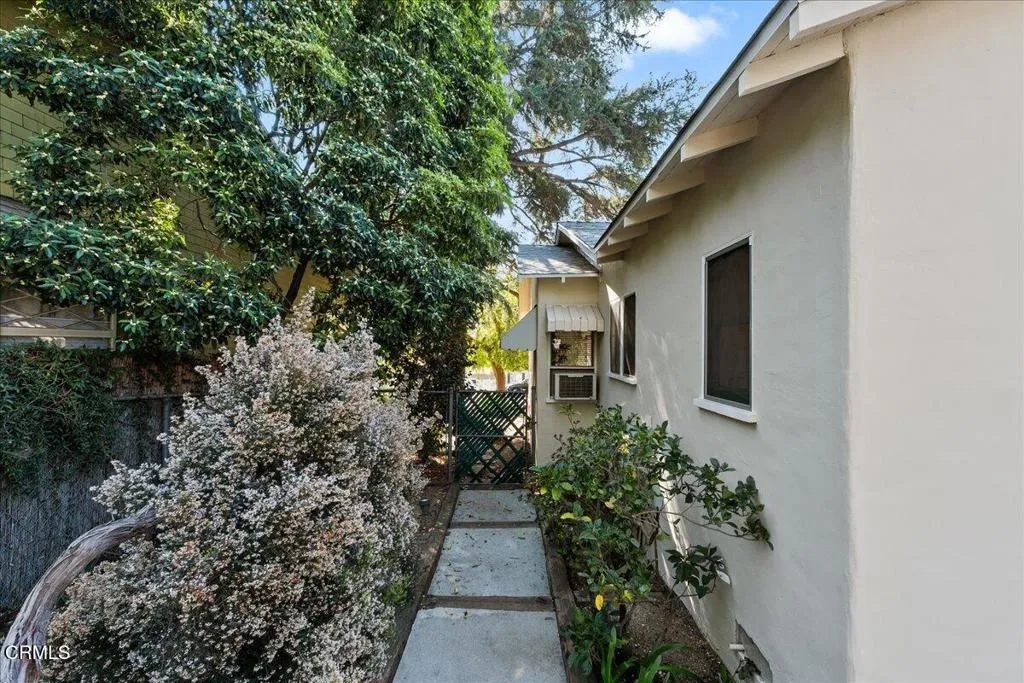 661 W Alegria Avenue, Sierra Madre, California 91024 home-pic-34
