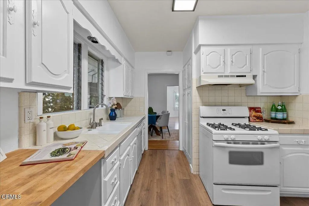 661 W Alegria Avenue, Sierra Madre, California 91024 home-pic-17