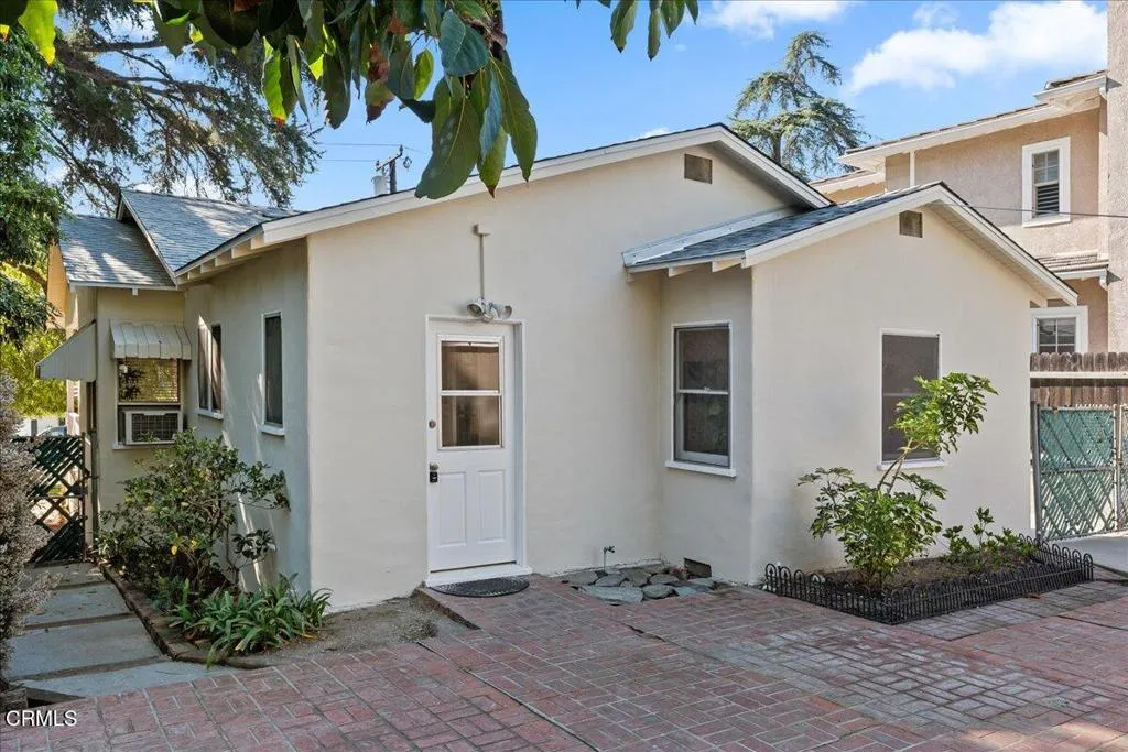 661 W Alegria Avenue, Sierra Madre, California 91024 home-pic-33