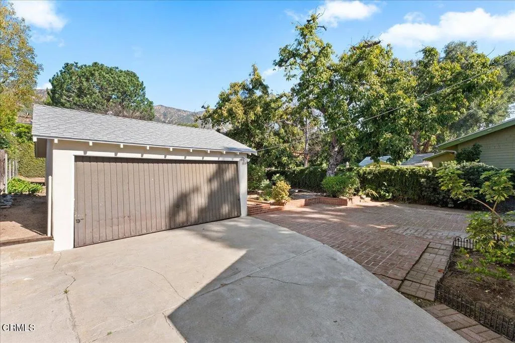 661 W Alegria Avenue, Sierra Madre, California 91024 home-pic-32
