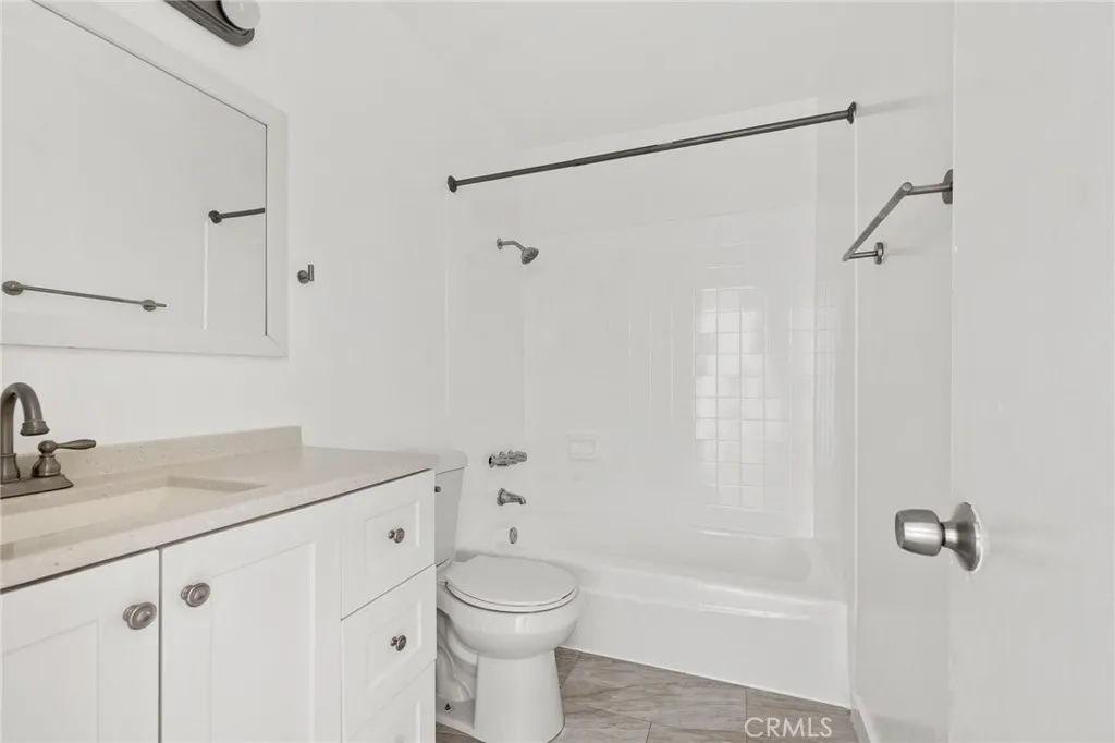 13040 Dronfield 25, Sylmar, California 91342 home-pic-14