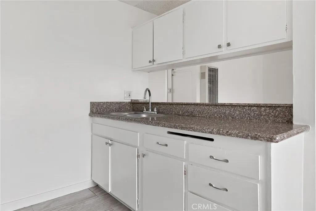 13040 Dronfield 25, Sylmar, California 91342 home-pic-6