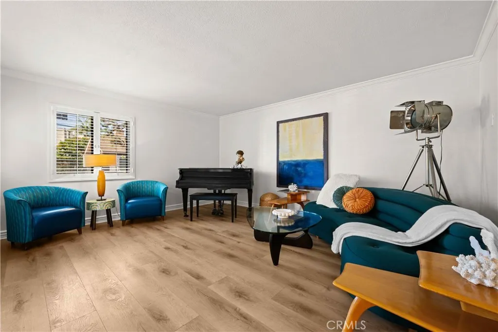 86 Via Di Roma Walk, Long Beach, California 90803 home-pic-7