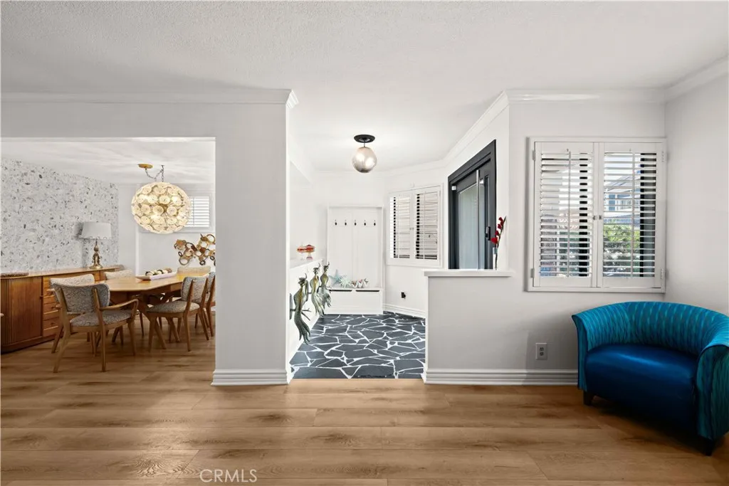 86 Via Di Roma Walk, Long Beach, California 90803 home-pic-9