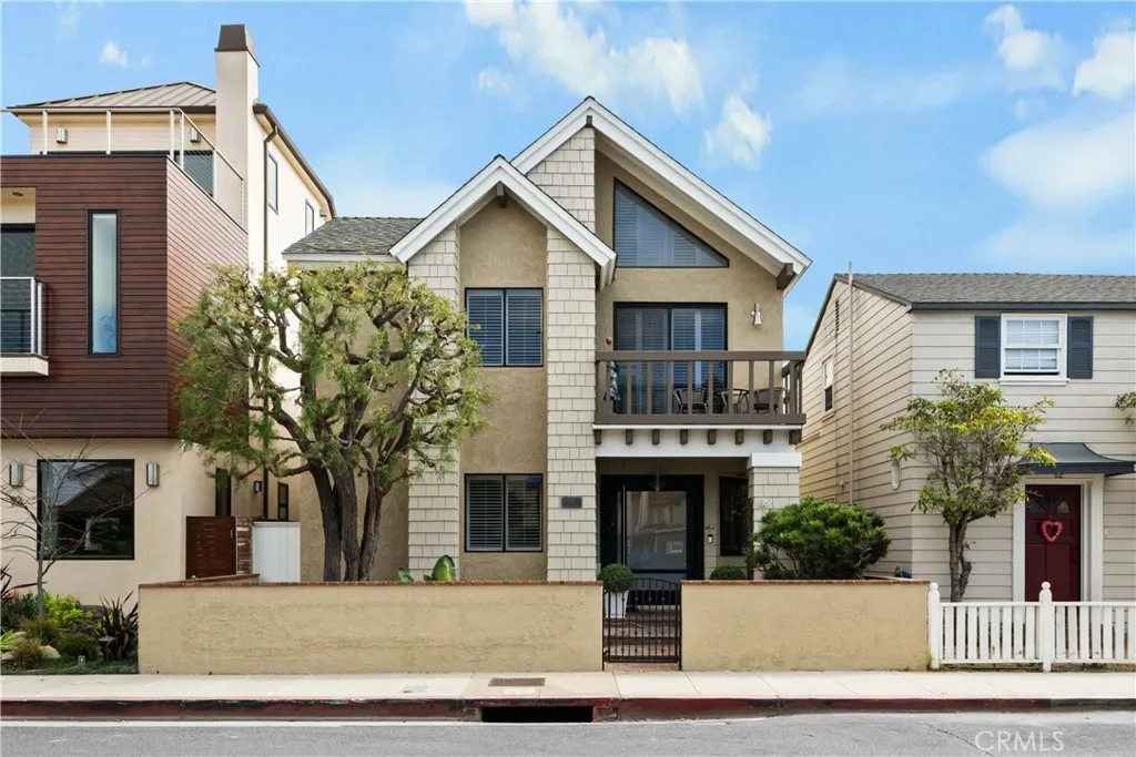 86 Via Di Roma Walk, Long Beach, California 90803 home-pic-1