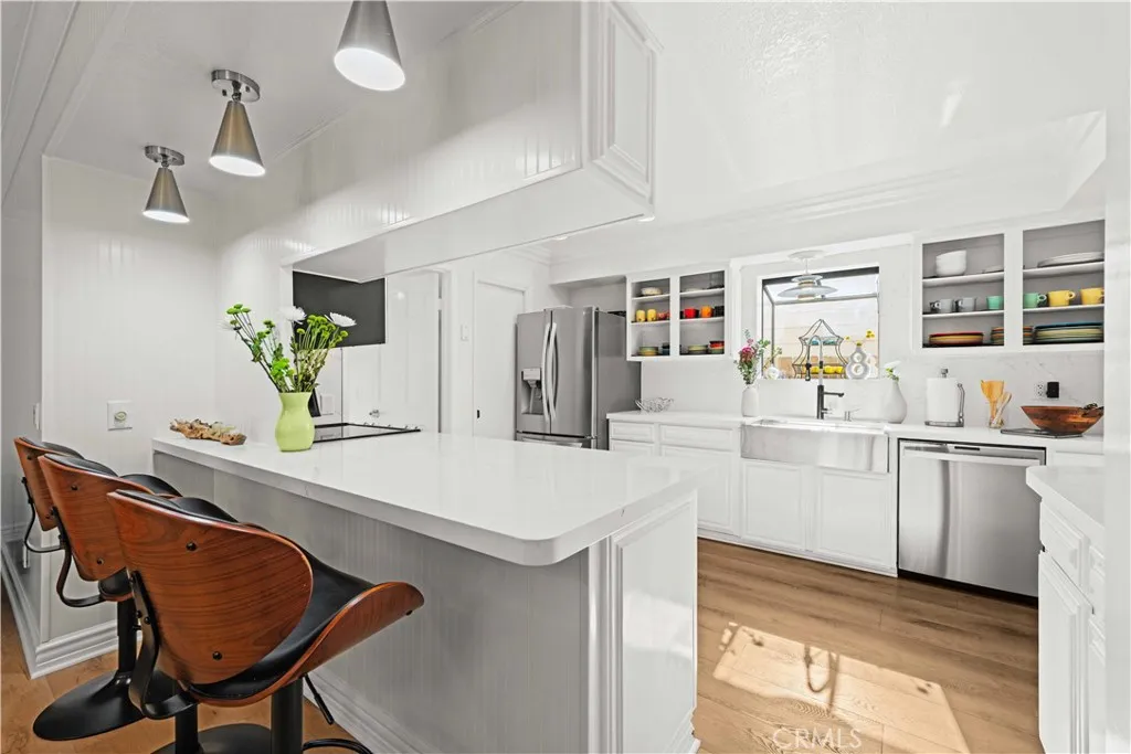 86 Via Di Roma Walk, Long Beach, California 90803 home-pic-15