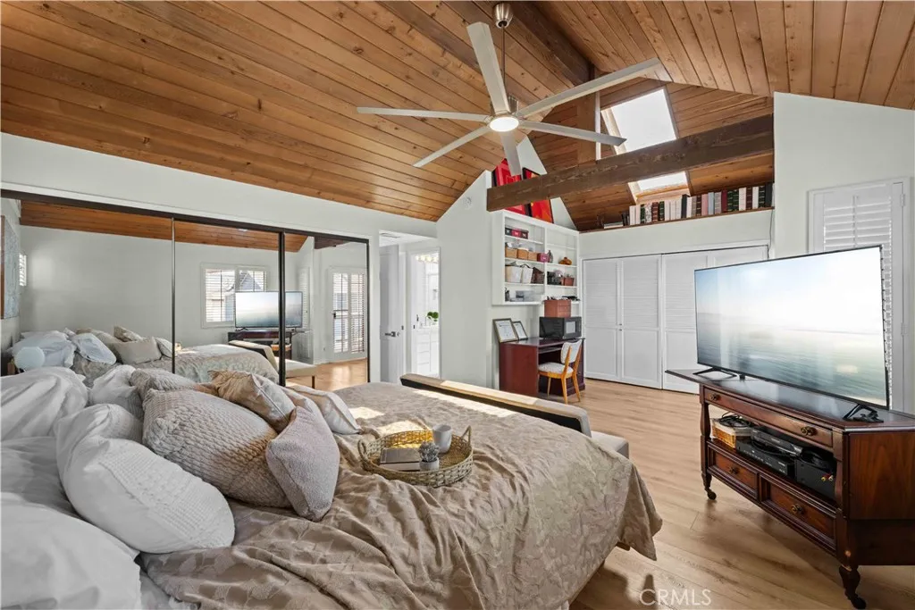 86 Via Di Roma Walk, Long Beach, California 90803 home-pic-37