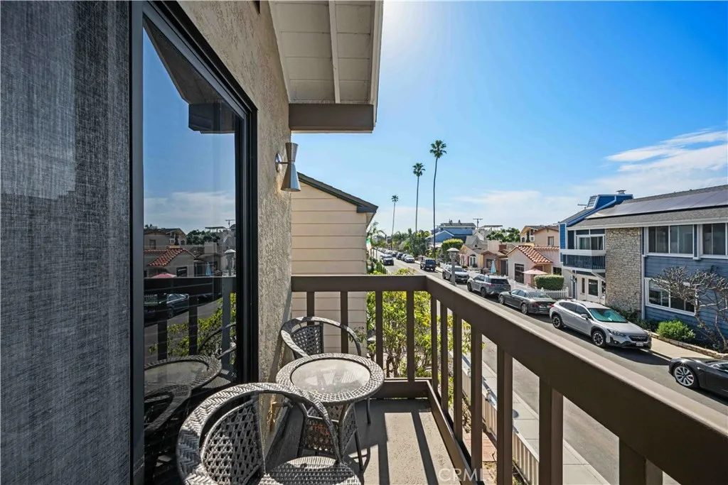 86 Via Di Roma Walk, Long Beach, California 90803 home-pic-41