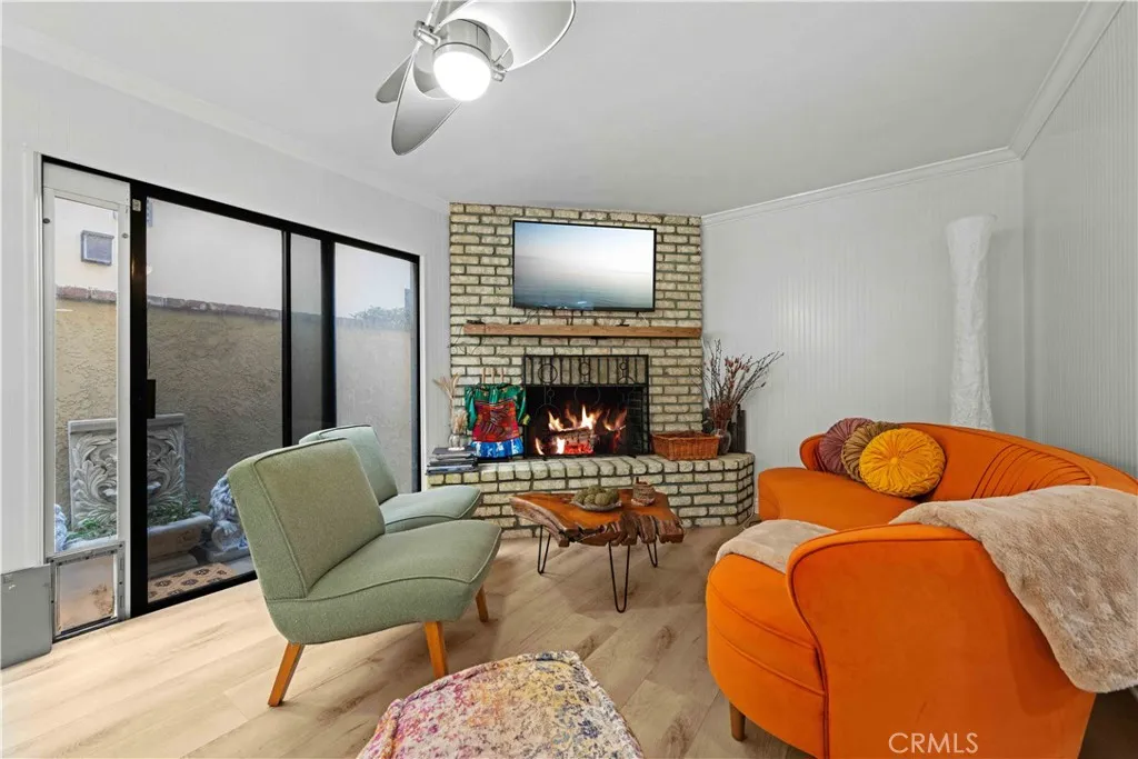 86 Via Di Roma Walk, Long Beach, California 90803 home-pic-14